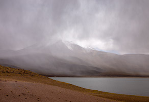 Snow squall at Laguna Miñiques